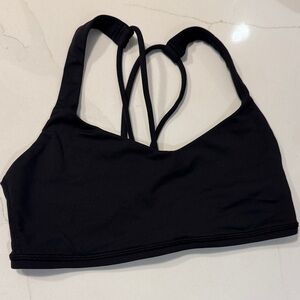 Lululemon Wireless Pull On Cross Back Sports Bra